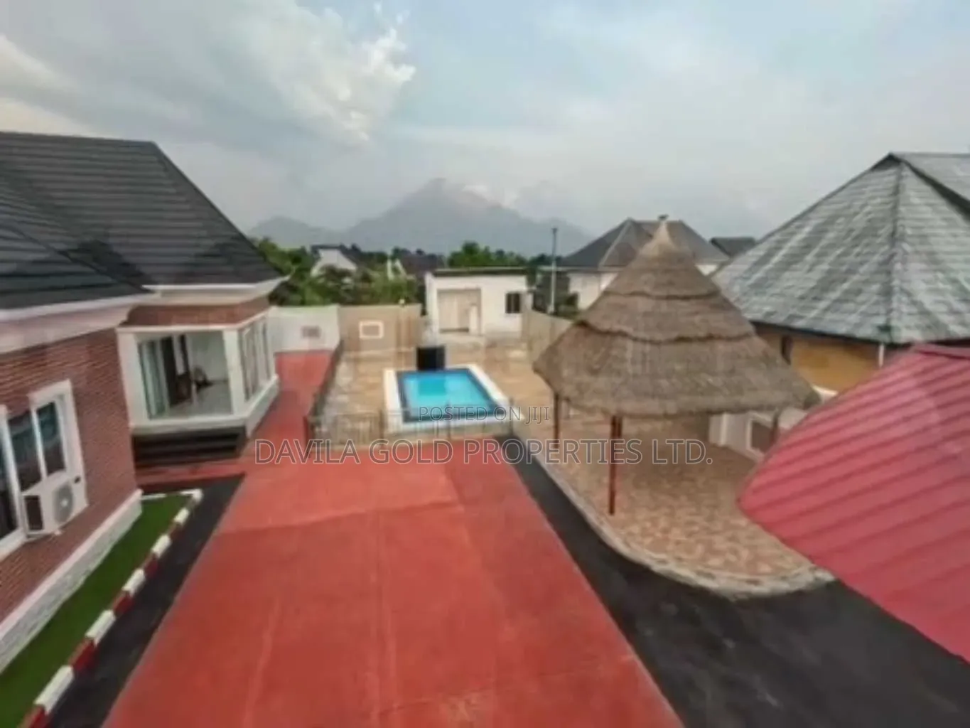 5bdrm Bungalow in Benin City for sale