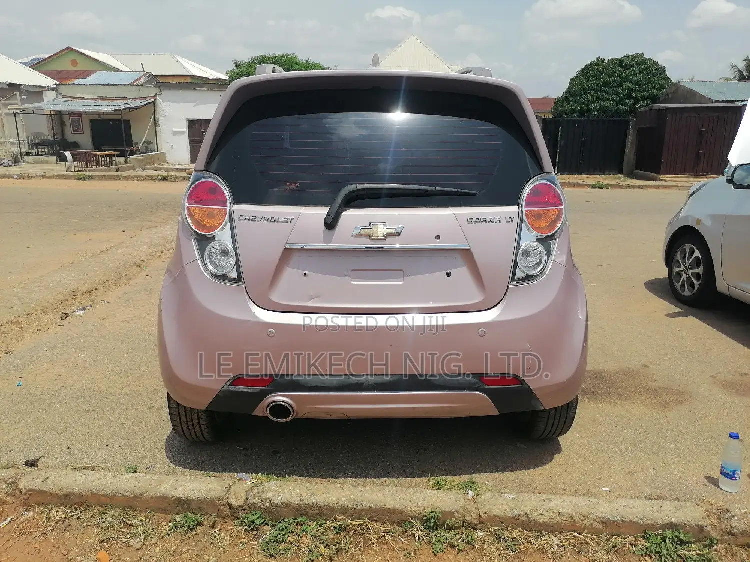 Chevrolet Spark 2011 Gold