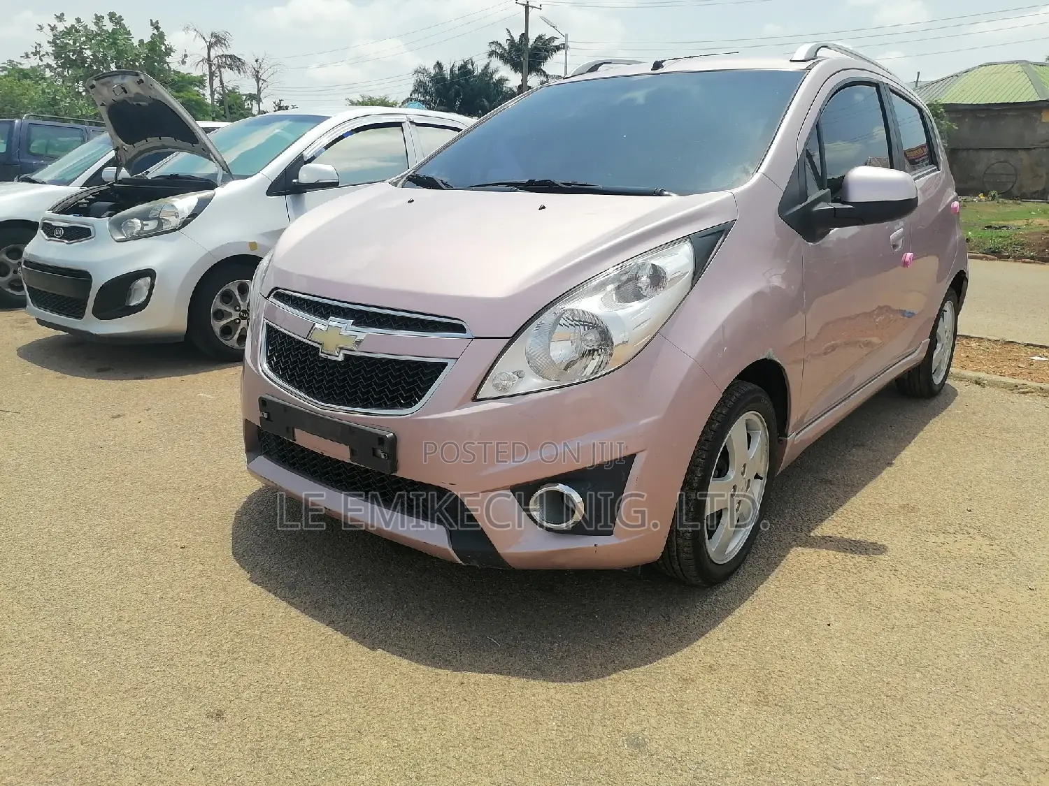 Chevrolet Spark 2011 Gold