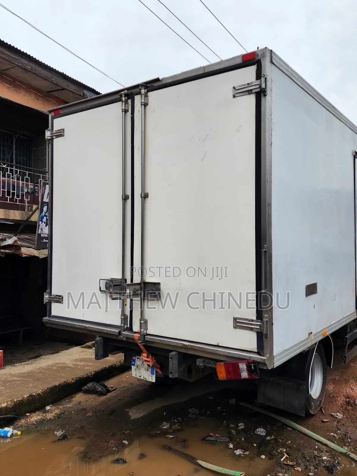 Super Clean Foreign Used Mercedes Benz 814 Cooling Van