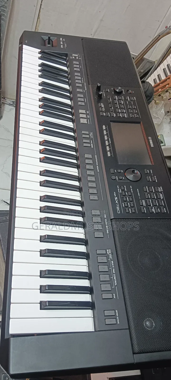 Uk Used Yamaha PSR-Sx720