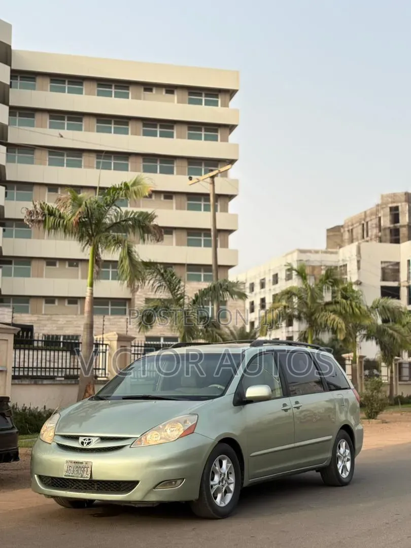 Toyota Sienna XLE AWD 2006 Green