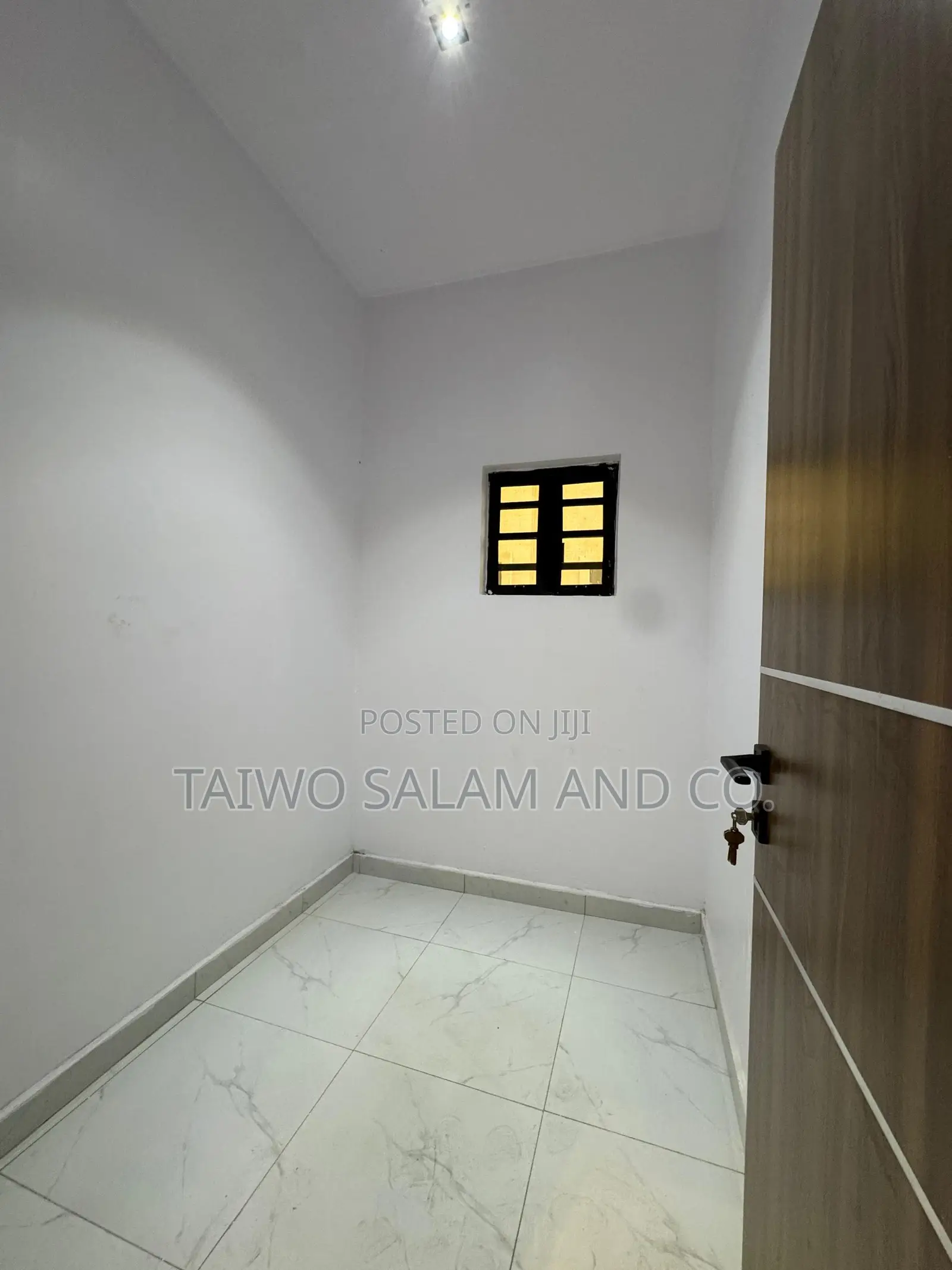 4bdrm Duplex in Akobo for sale