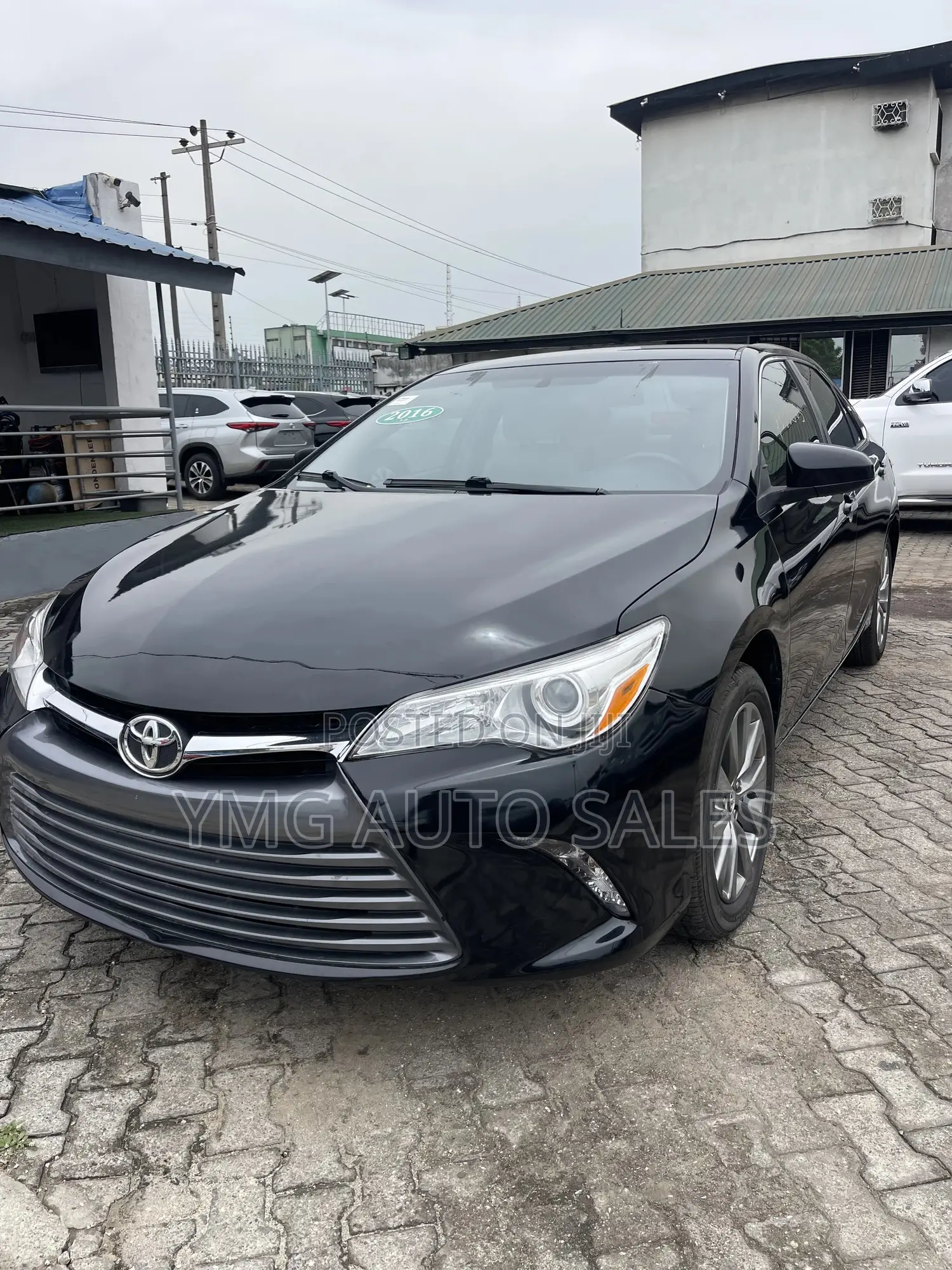 Toyota Camry 2016 Black