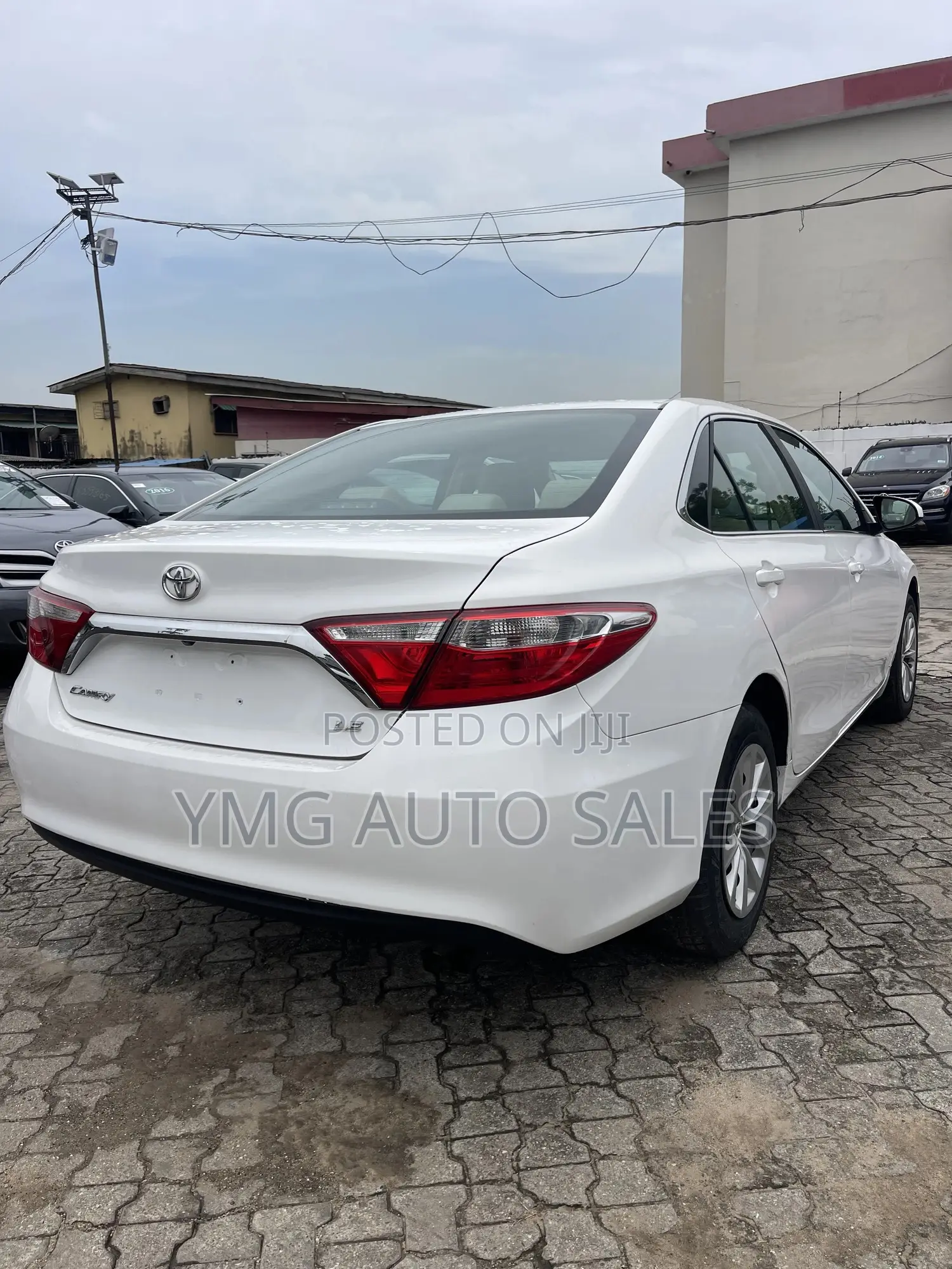 Toyota Camry 2015 White