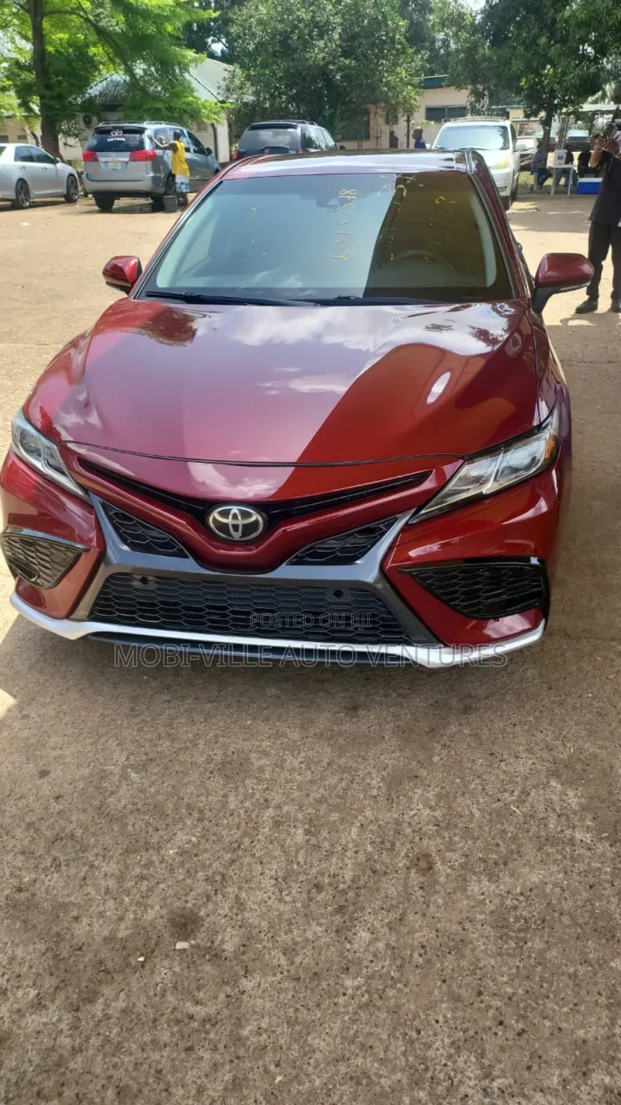Toyota Camry LE FWD (2.5L 4cyl 8AM) 2018 Red