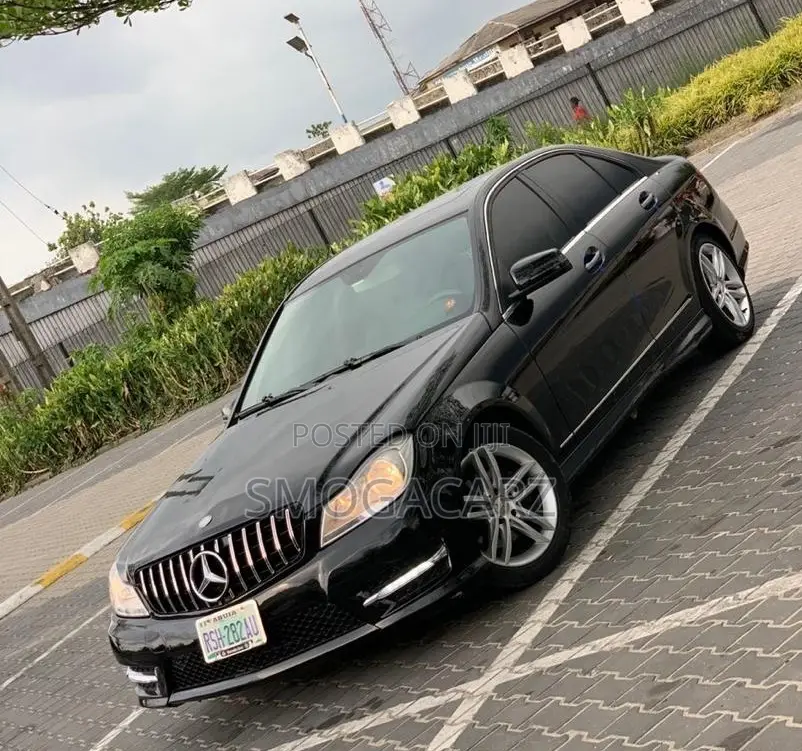 Mercedes-Benz C300 Luxury 4Matic Sedan AWD (3.0L 6cyl 7A) 2012 Black
