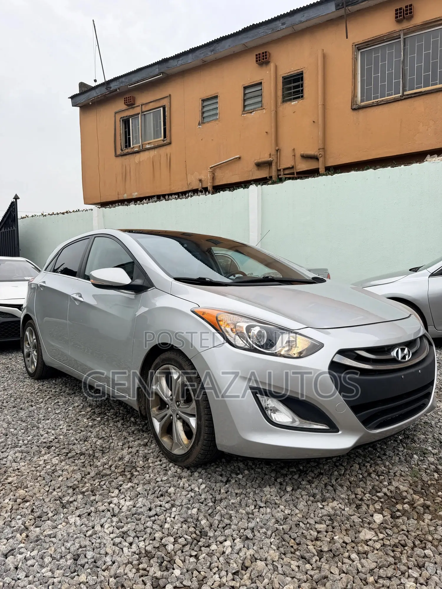 Hyundai Elantra Limited 4dr Sedan (1.8L 4cyl 6A) 2015 Silver