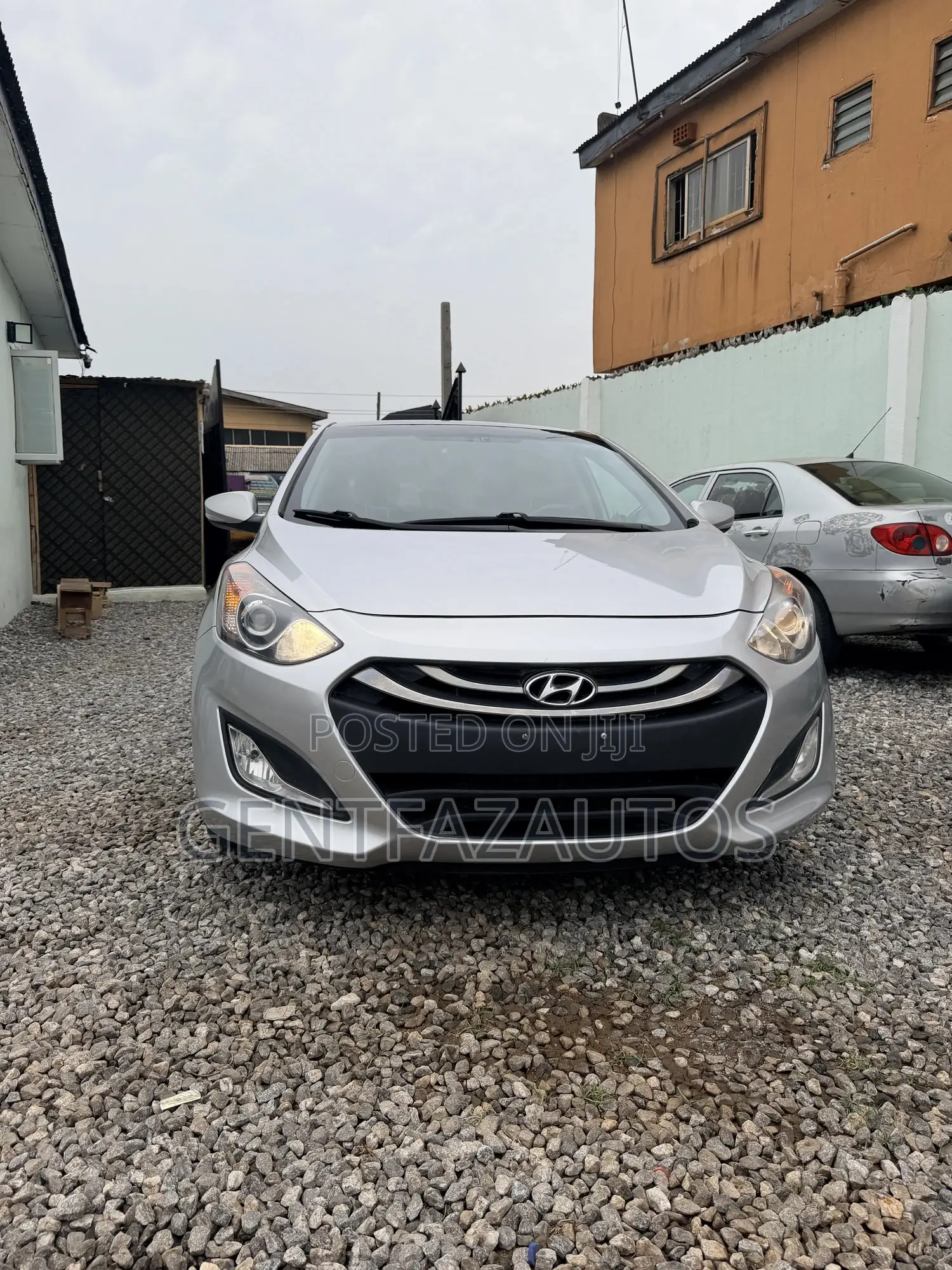 Hyundai Elantra Limited 4dr Sedan (1.8L 4cyl 6A) 2015 Silver