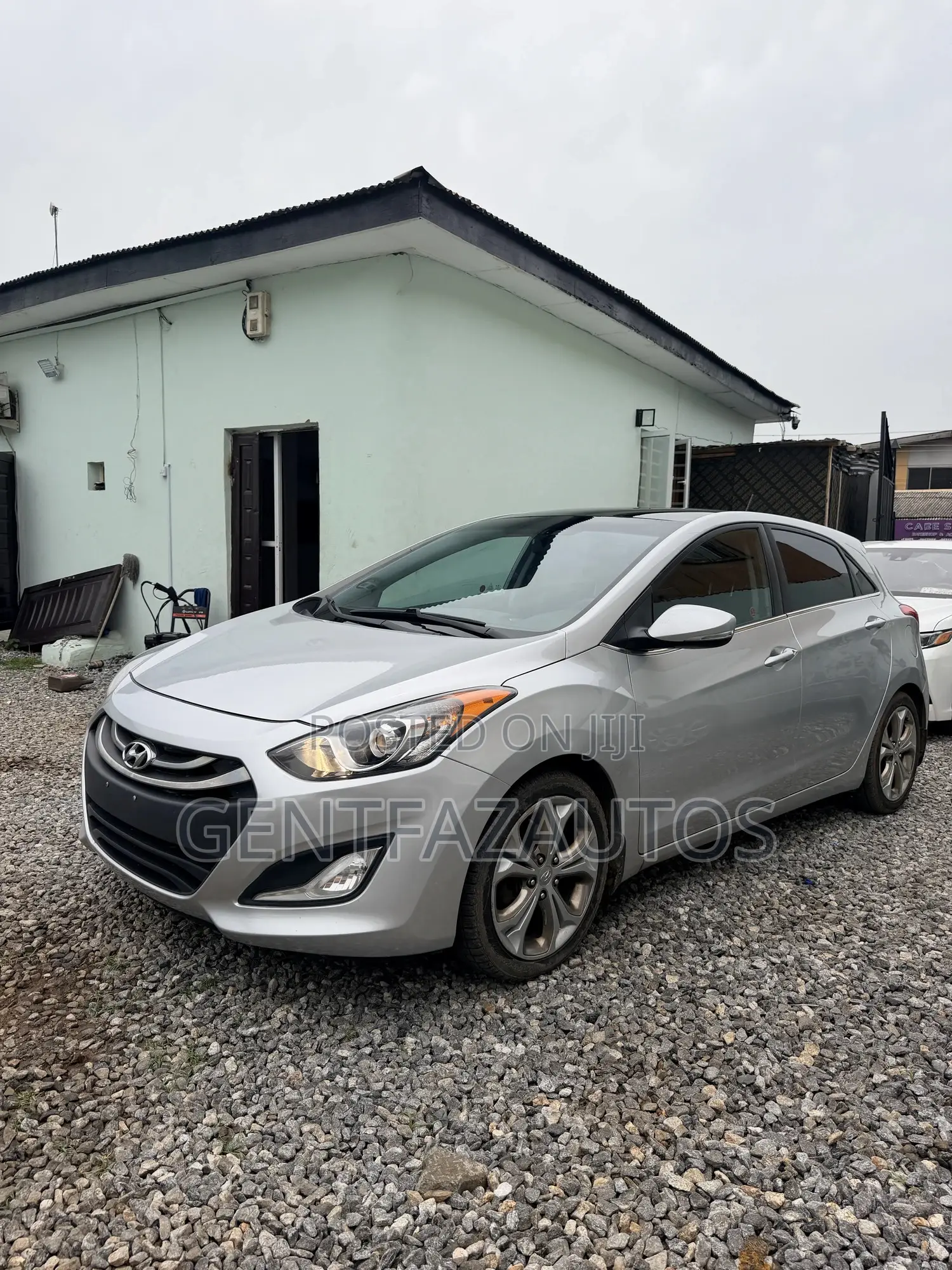 Hyundai Elantra Limited 4dr Sedan (1.8L 4cyl 6A) 2015 Silver