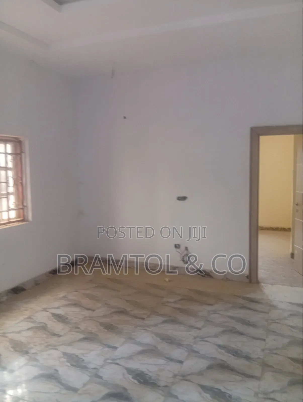 5bdrm Duplex in Sema Estate, Dakwo District for rent