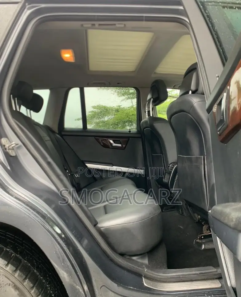 Mercedes-Benz GLK-Class 350 4MATIC 2012 Gray