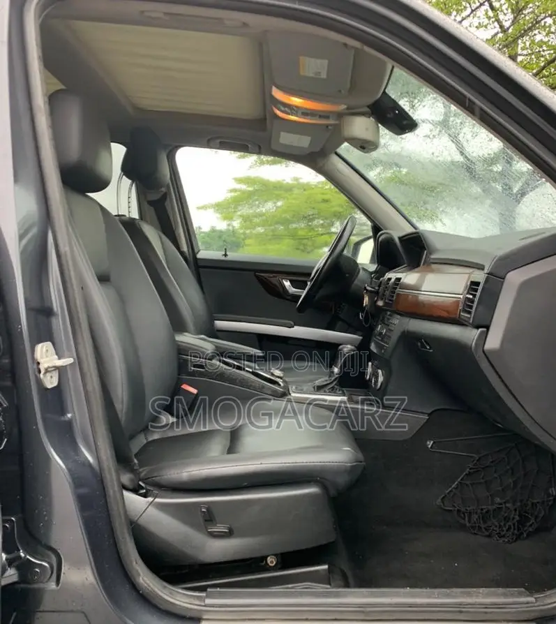 Mercedes-Benz GLK-Class 350 4MATIC 2012 Gray