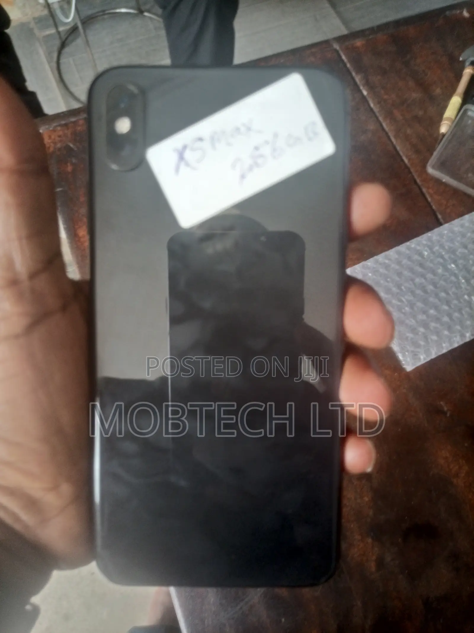 New Apple iPhone XS Max 256 GB Black