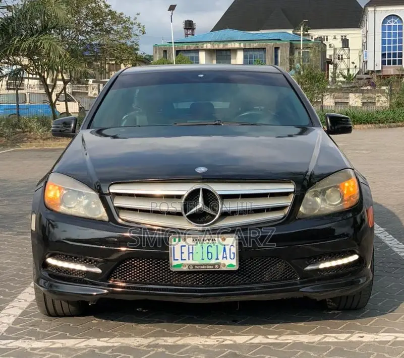 Mercedes-Benz C300 Sport 4Matic Sedan AWD (3.0L 6cyl 7A) 2011 Black