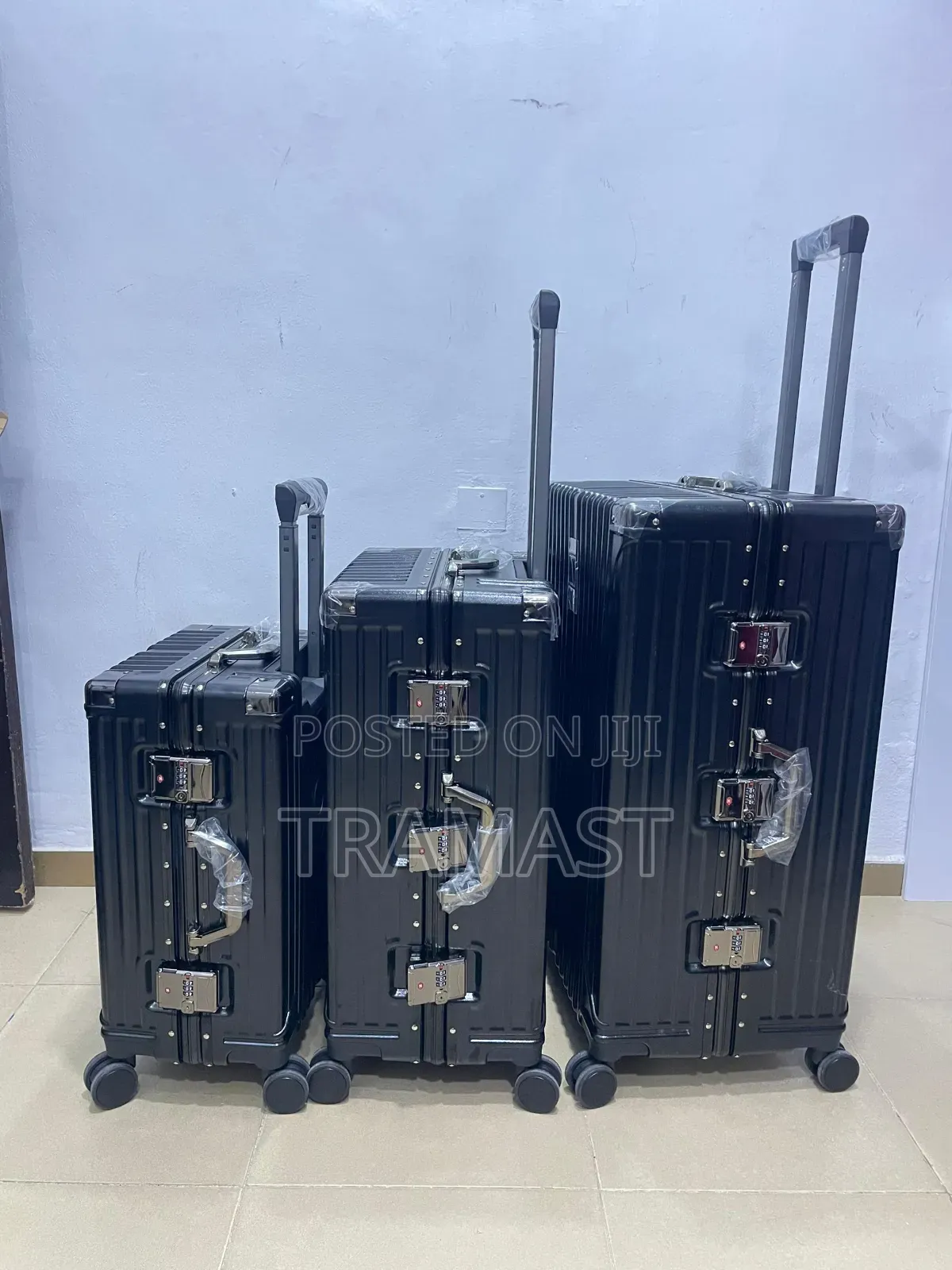 Black Aluminum Luggage Set | Durable