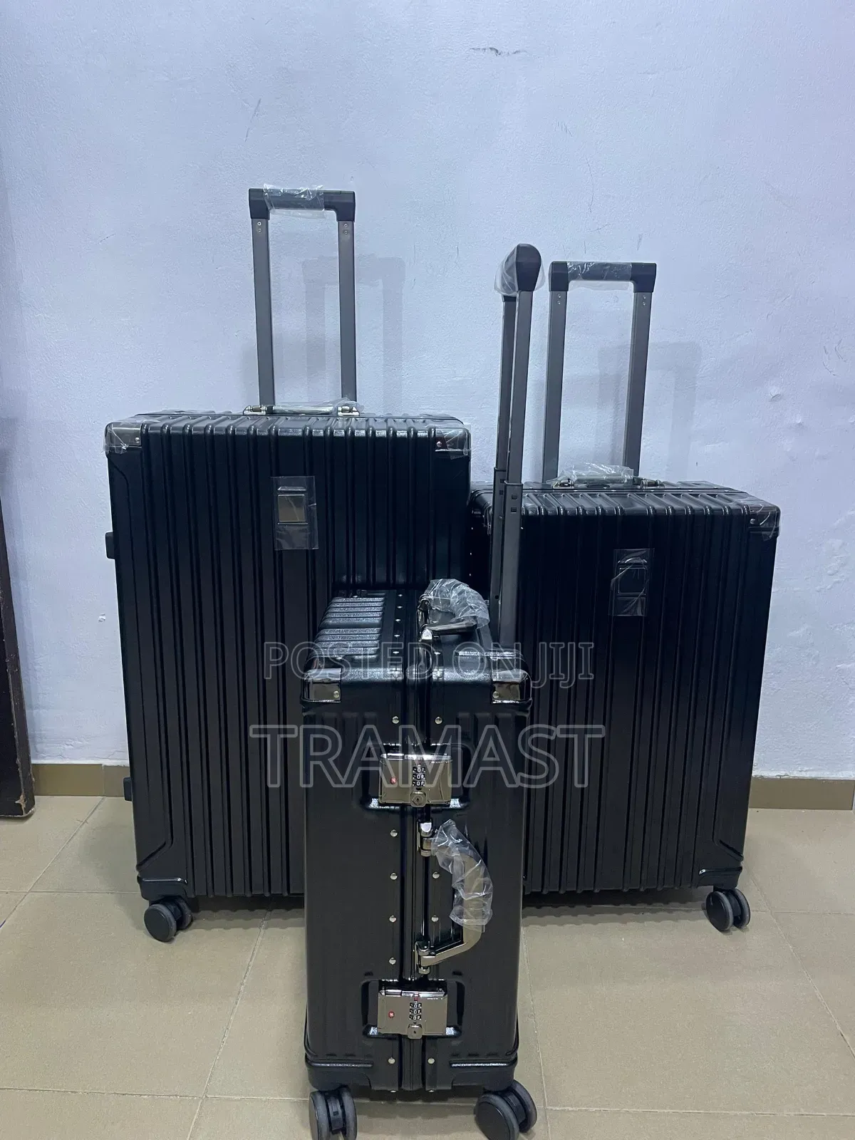 Black Aluminum Luggage Set | Durable