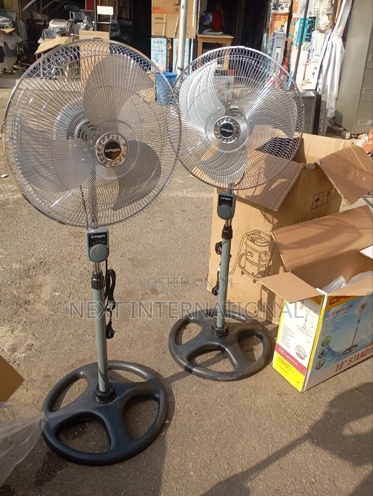Qasa 18 Inches Standing Fan,With Cool and Quiet Breeze