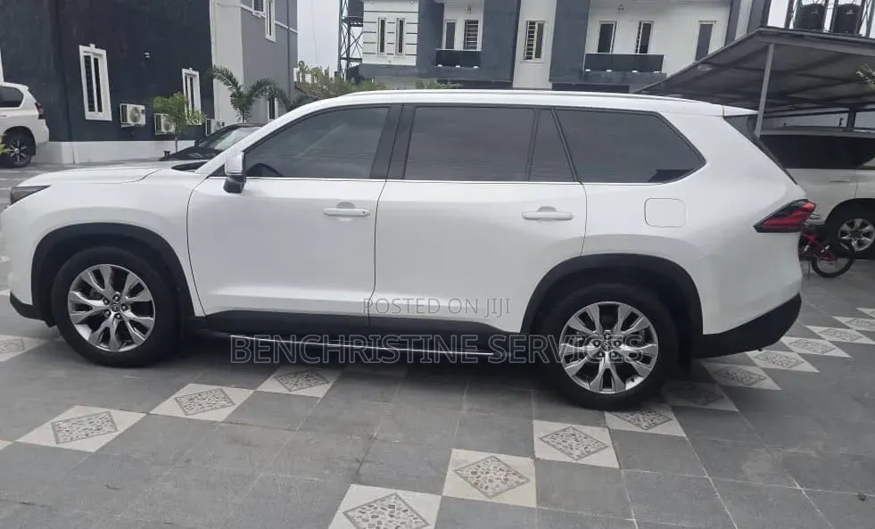 Toyota Highlander Limited FWD 2024 White