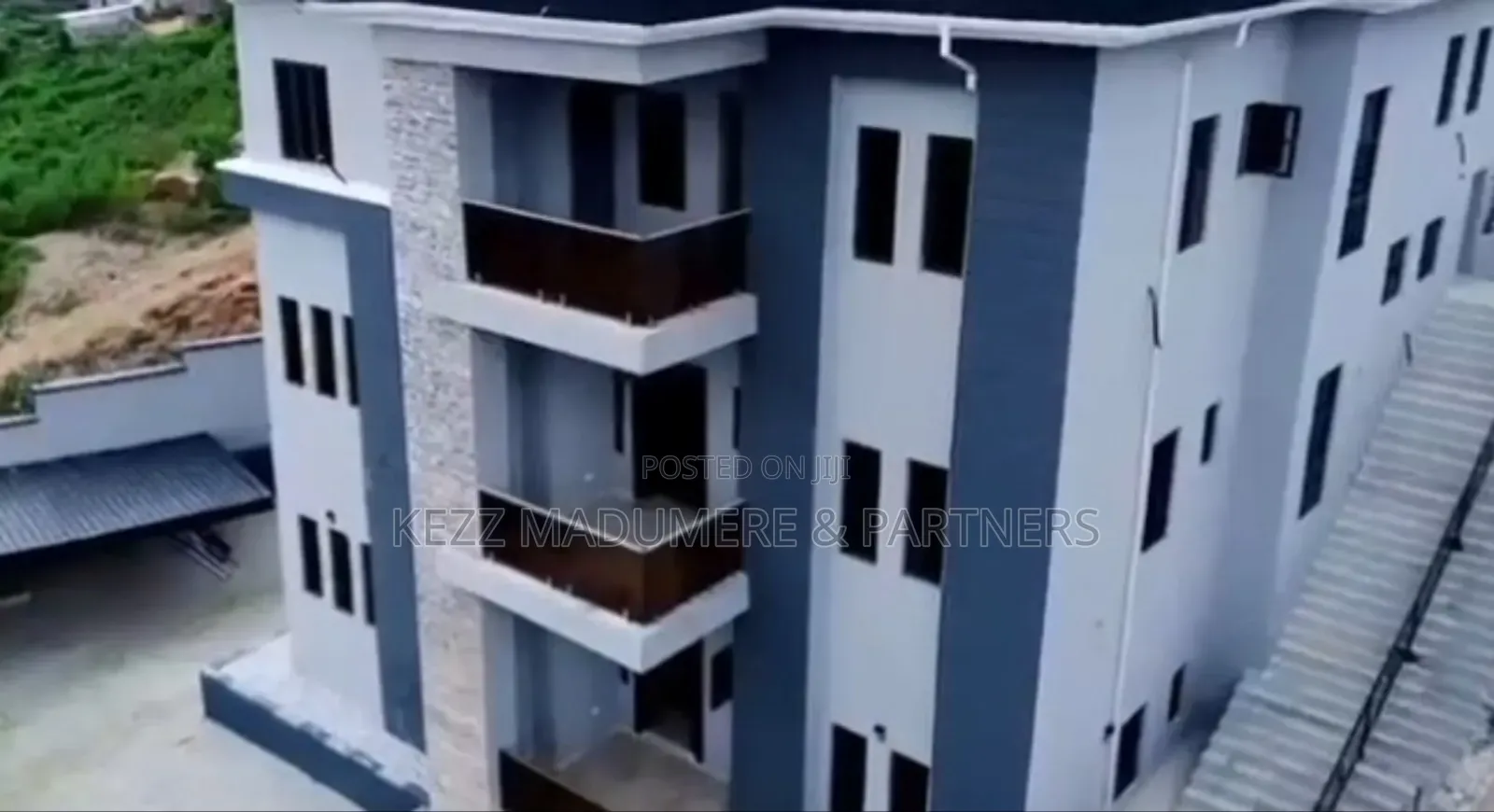 5bdrm Duplex in Guzape , Abuja , Fct for sale