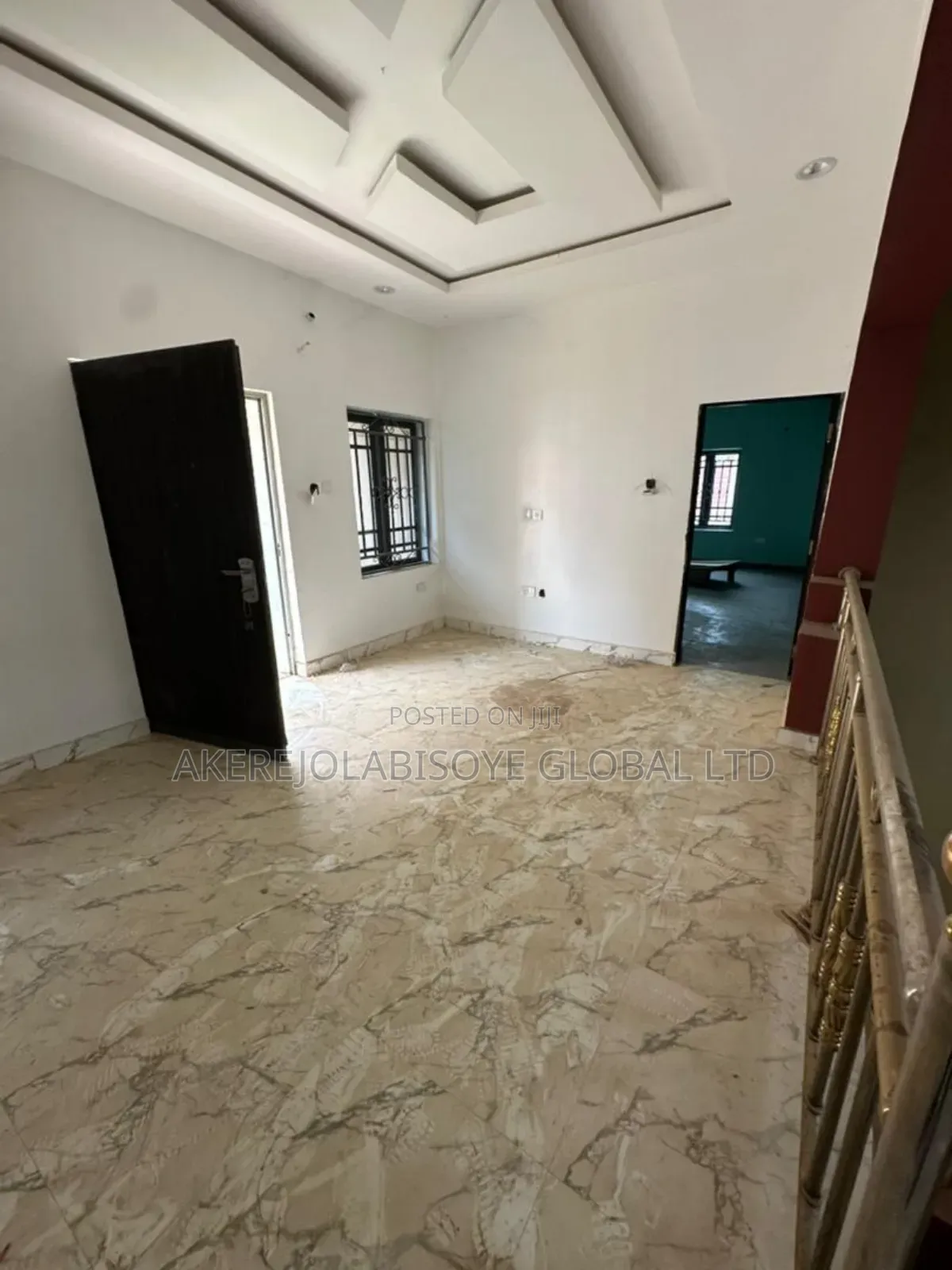 4bdrm Duplex in In An Estate for rent