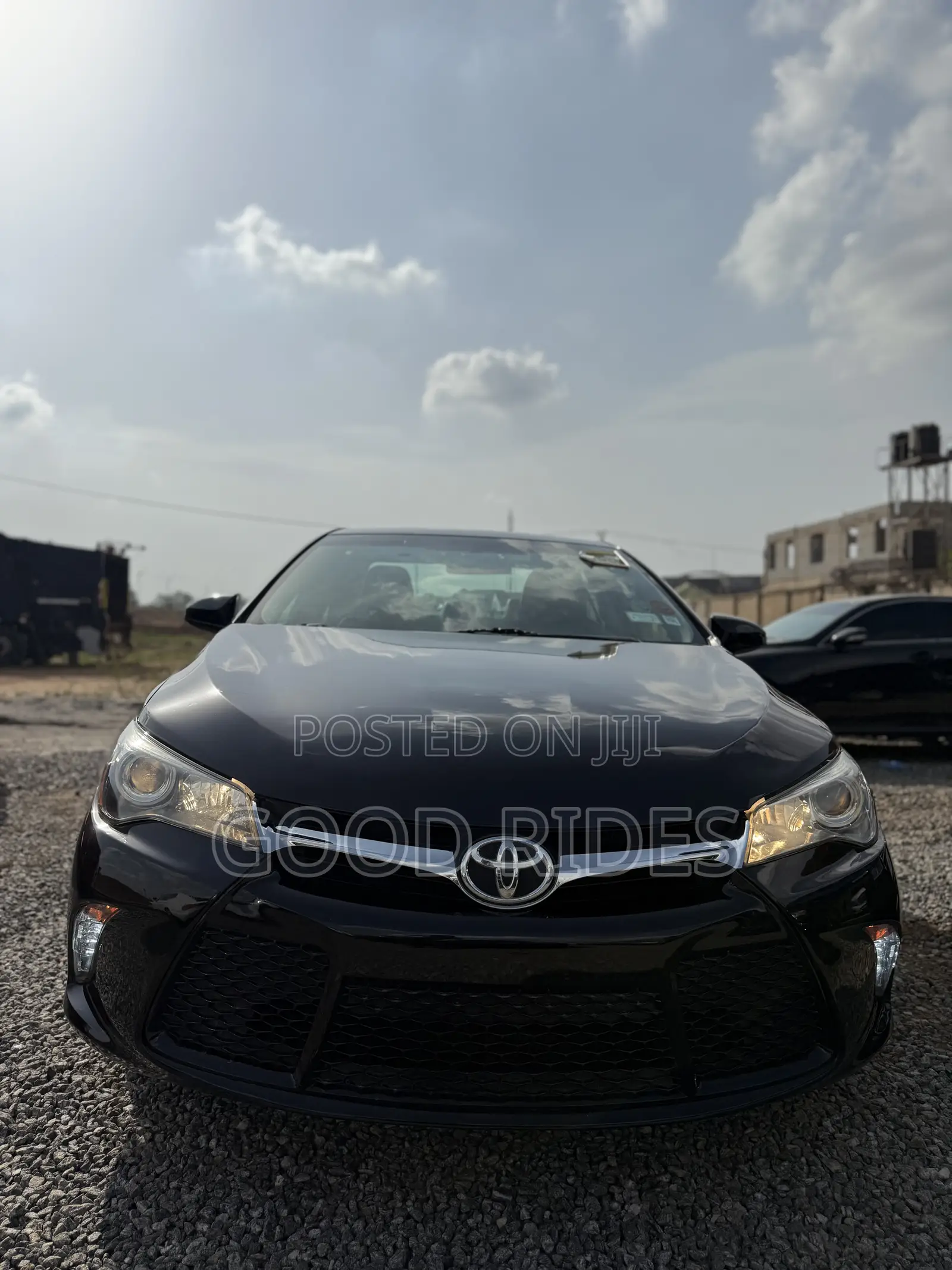 Toyota Camry SE 4dr Sedan (2.5L 4cyl 6A) 2016