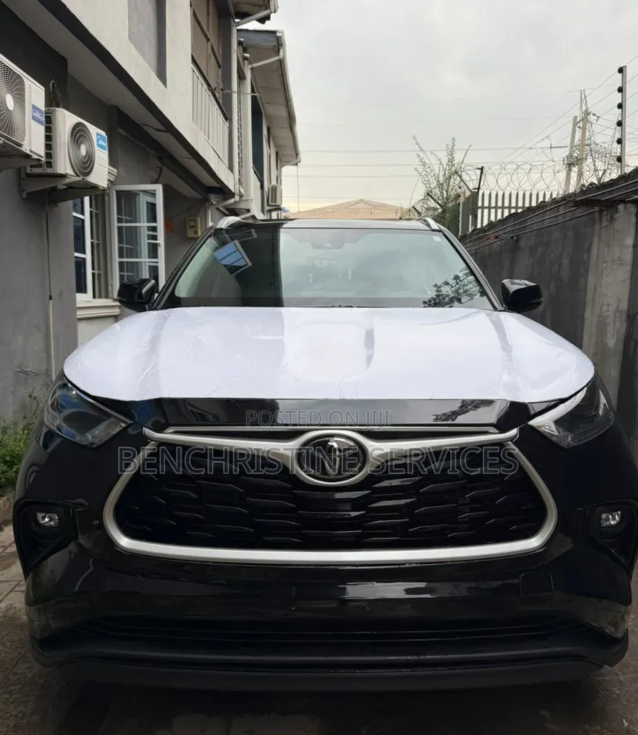 Toyota Highlander XLE AWD 2024 Black