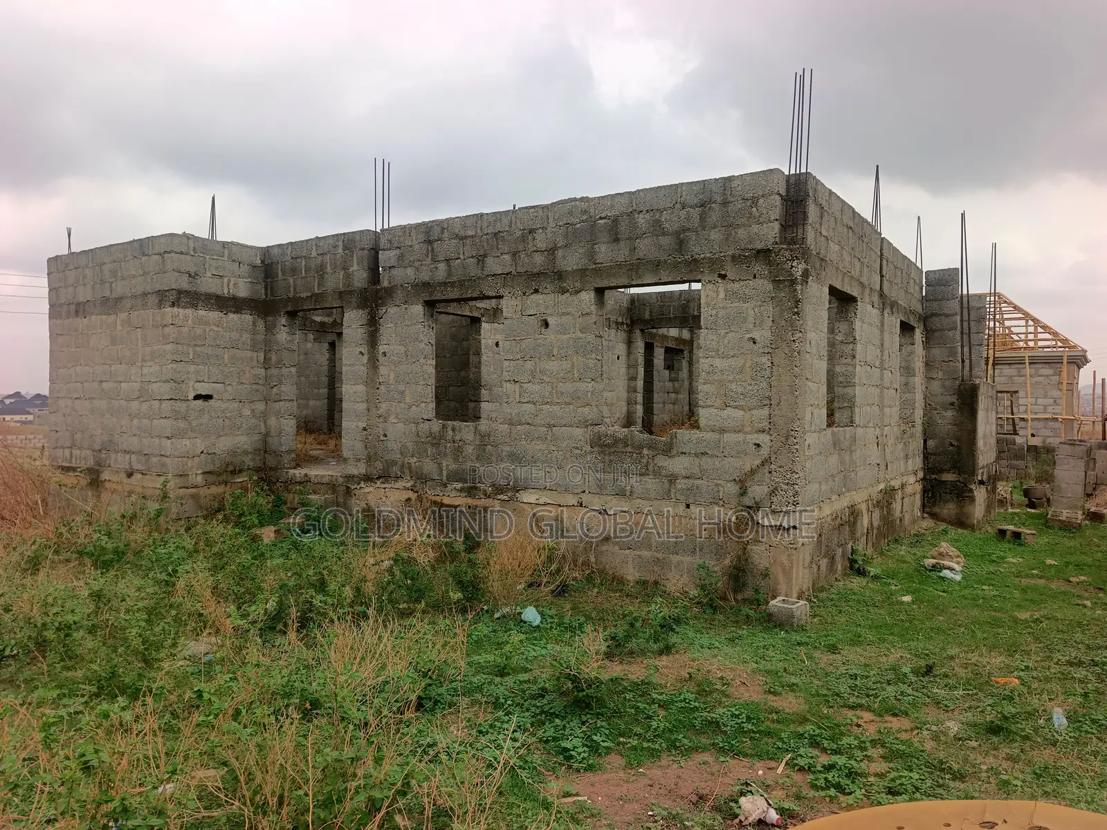 5bdrm Duplex In Goldmind Estate, Sabon Lugbe For Sale