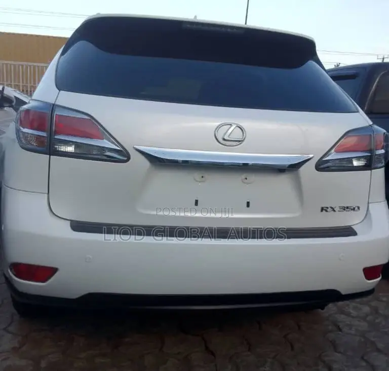 Lexus RX 350 FWD 2013 White