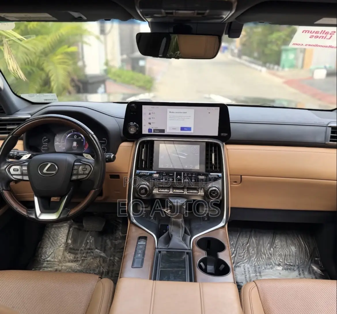 Lexus LX 600 2022 Green