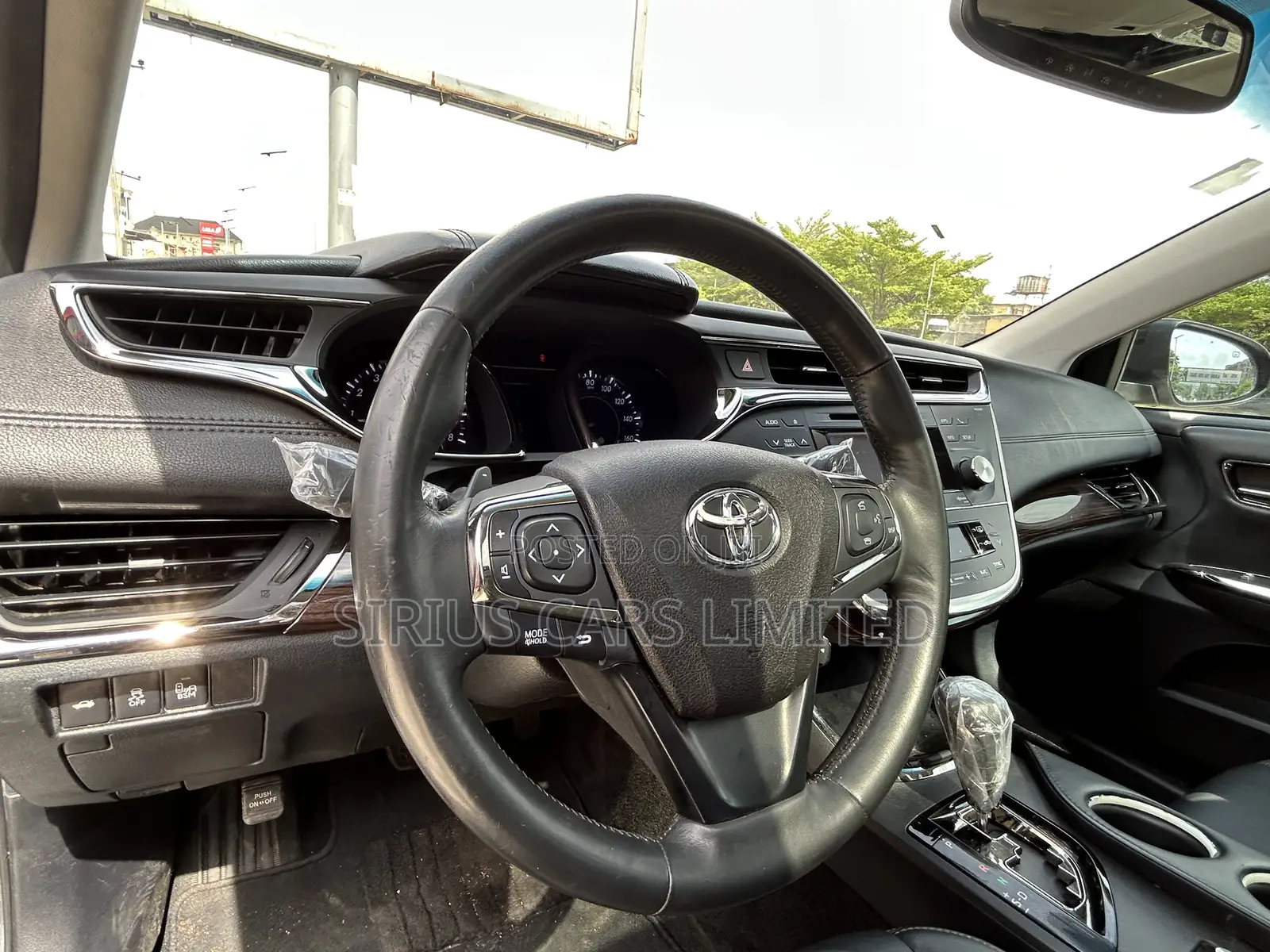 Toyota Avalon XLE 4dr Sedan (3.5L 6cyl 6A) 2014 Gray