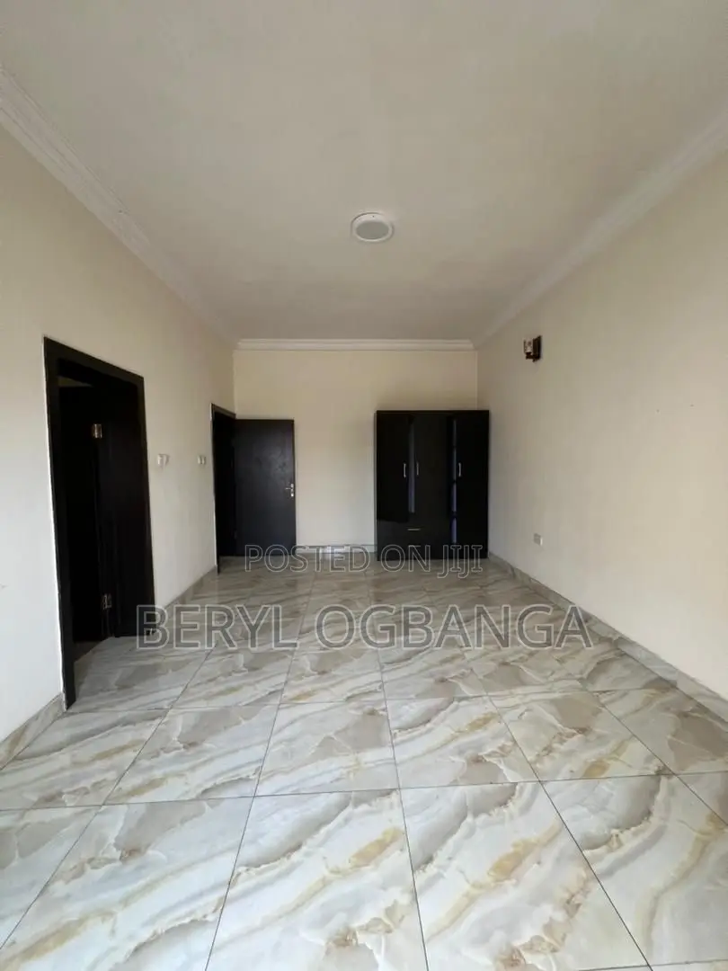 2bdrm Apartment in Abraham Adesanya Estate for rent
