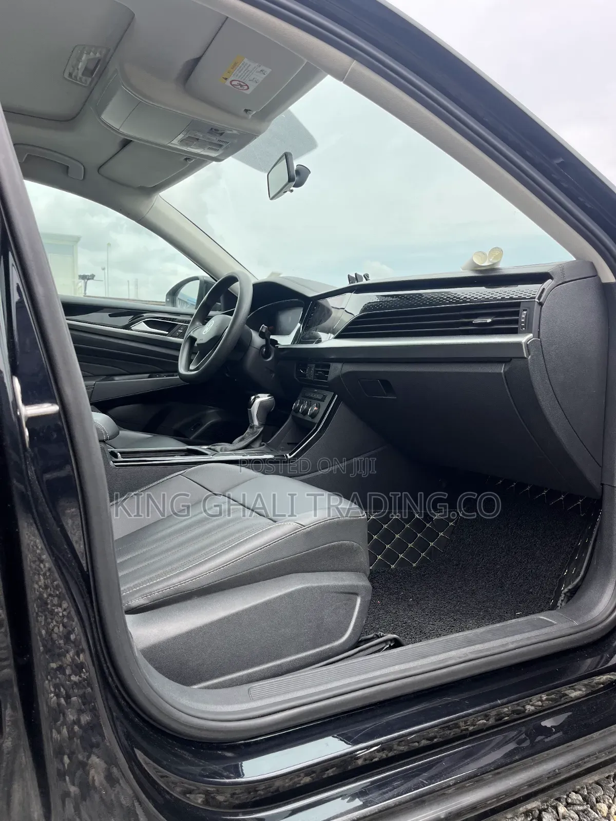 Volkswagen Passat 2022 Black
