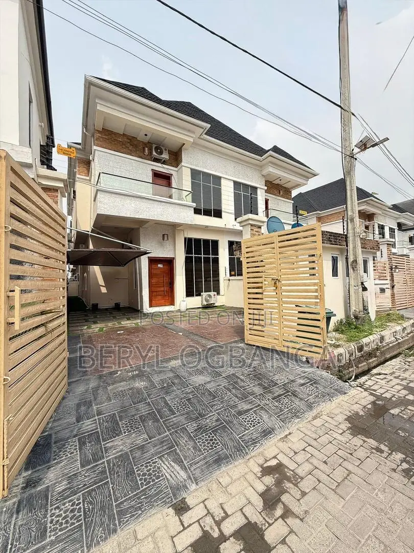 Furnished 4bdrm Duplex in Lekki Phase 2 for rent
