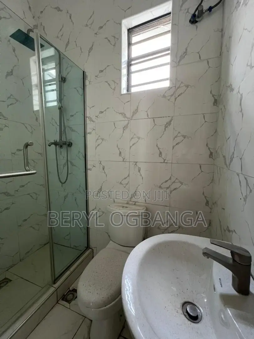 4bdrm Duplex in Ikota for rent