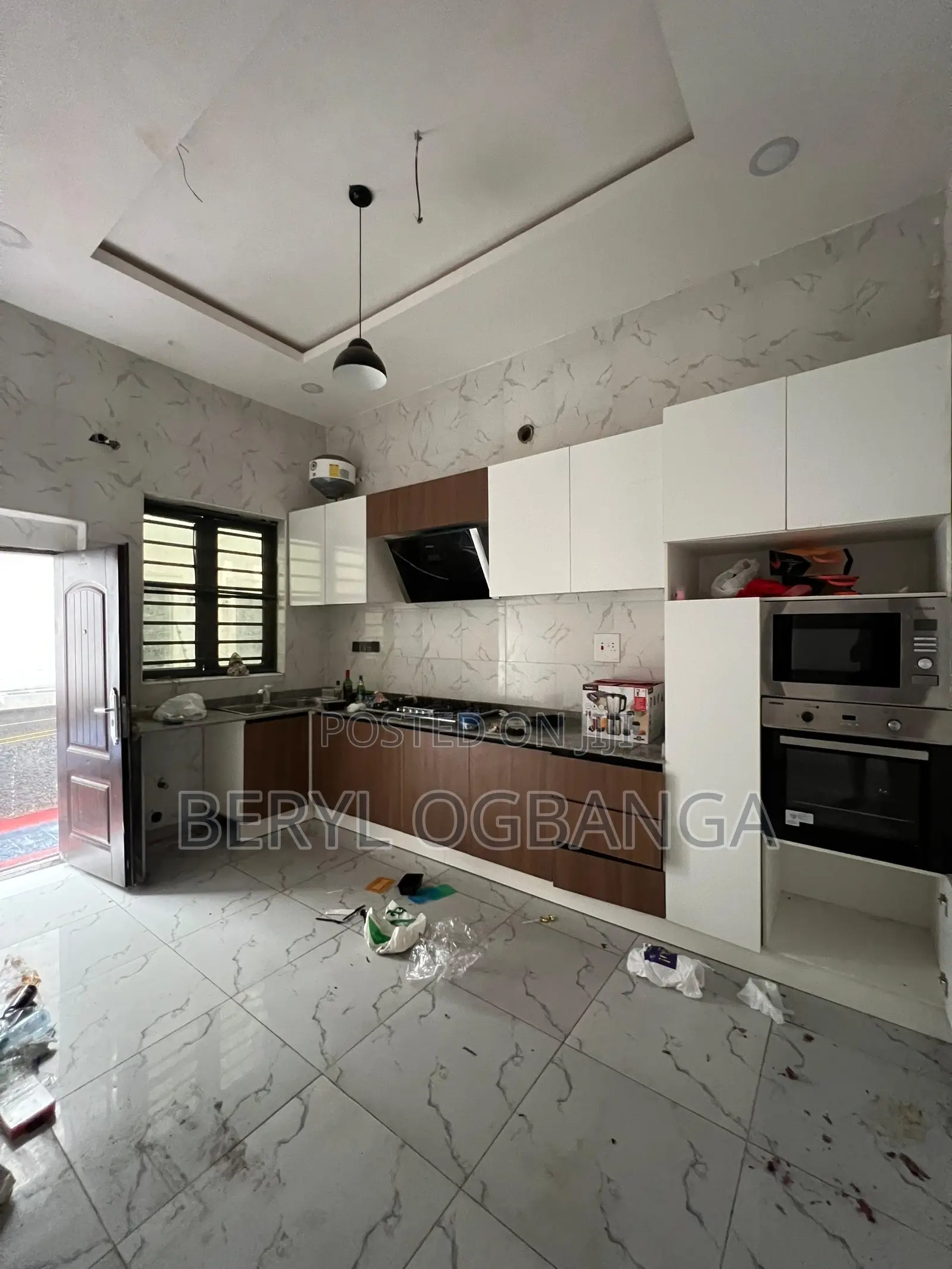 4bdrm Duplex in Lekki Phase 2 for rent