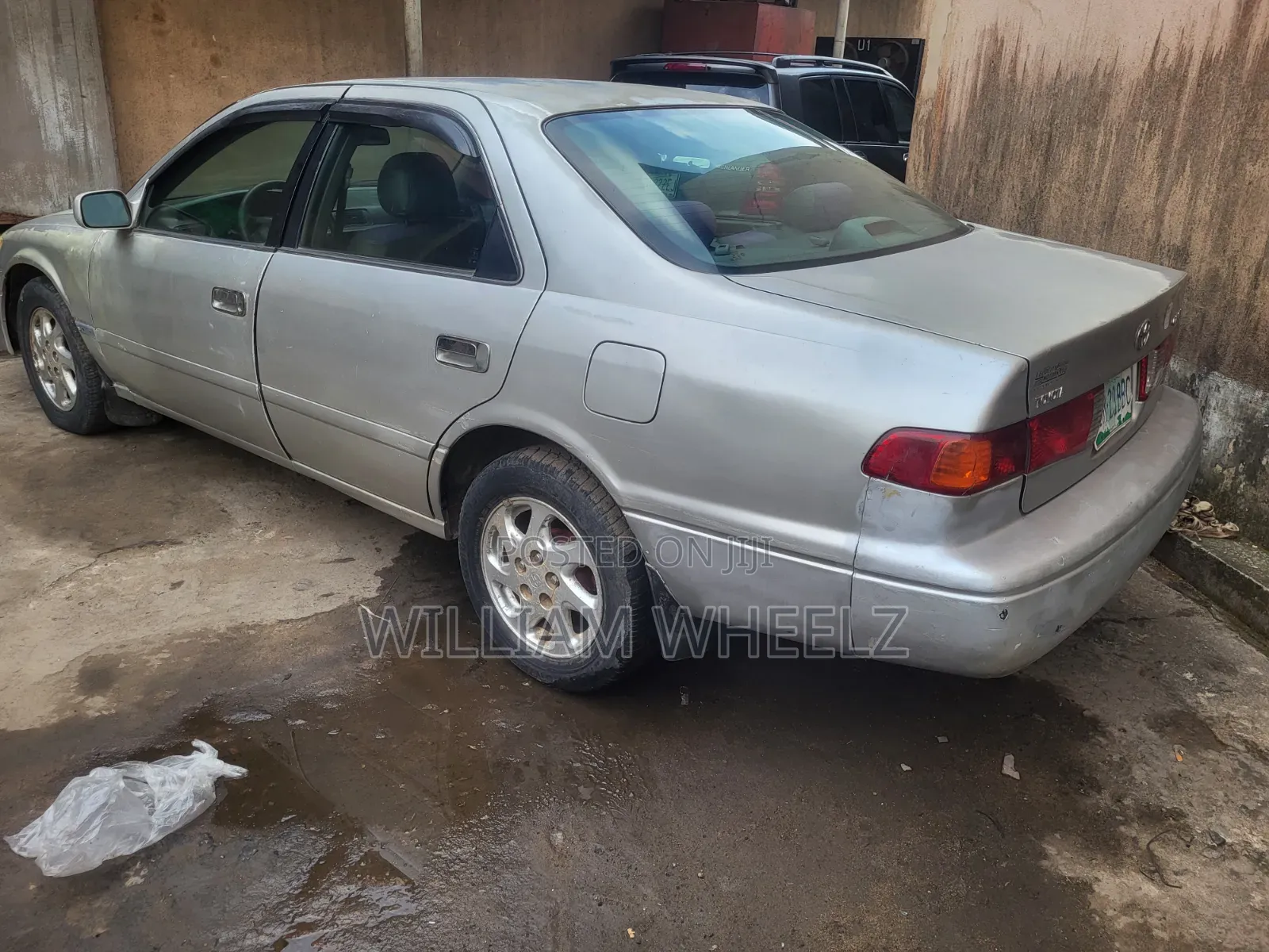 Toyota Camry LE 4dr Sedan (2.2L 4cyl 4A) 2001 Silver