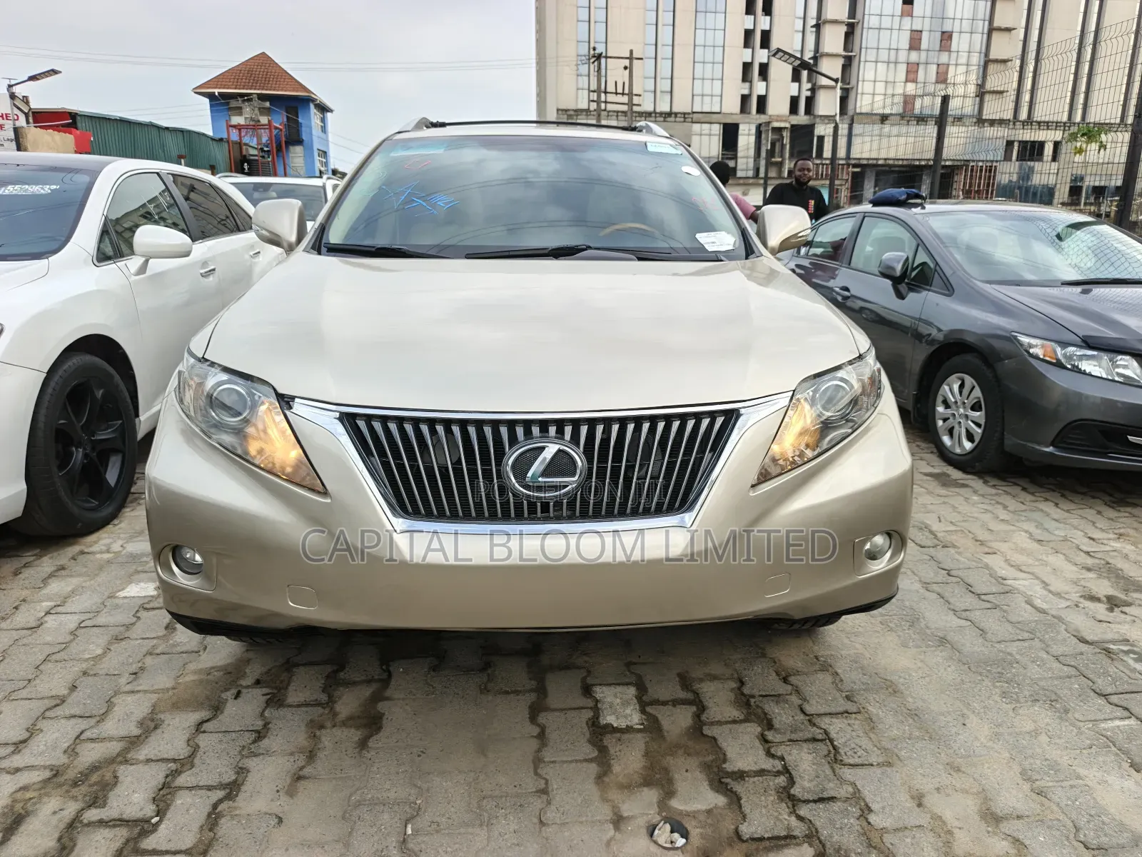Lexus RX 350 2011 Gold
