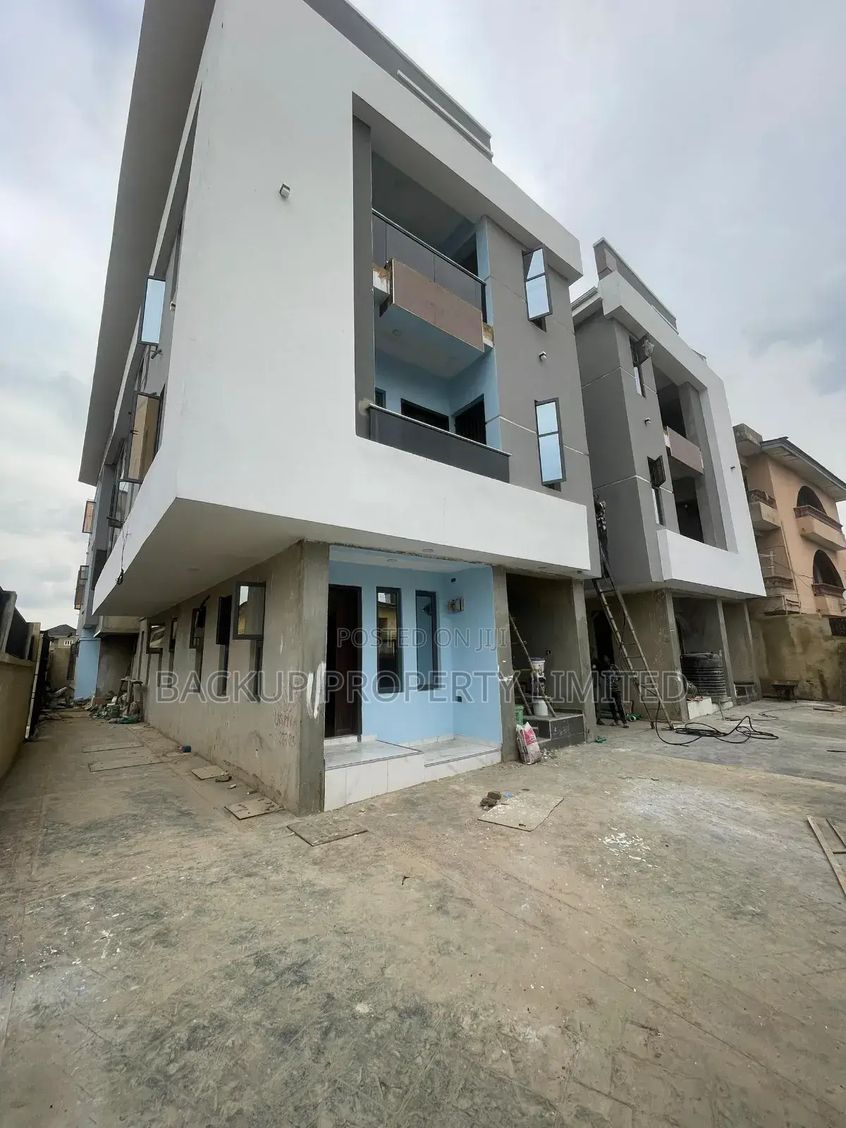 2bdrm Apartment in Soluyi for sale