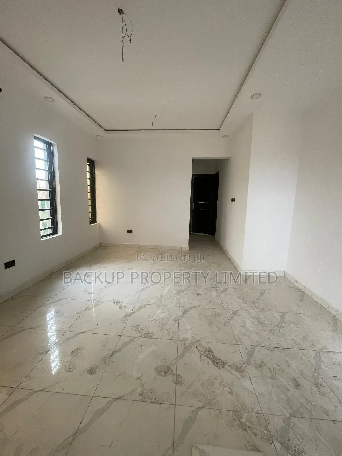 2bdrm Apartment in Soluyi for sale