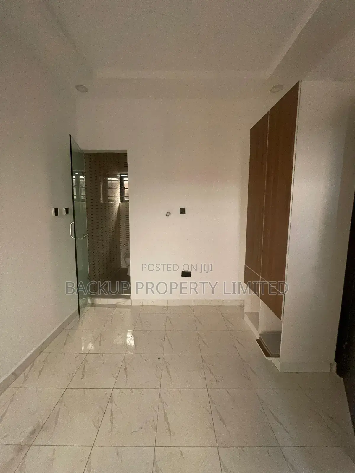 2bdrm Apartment in Soluyi for sale