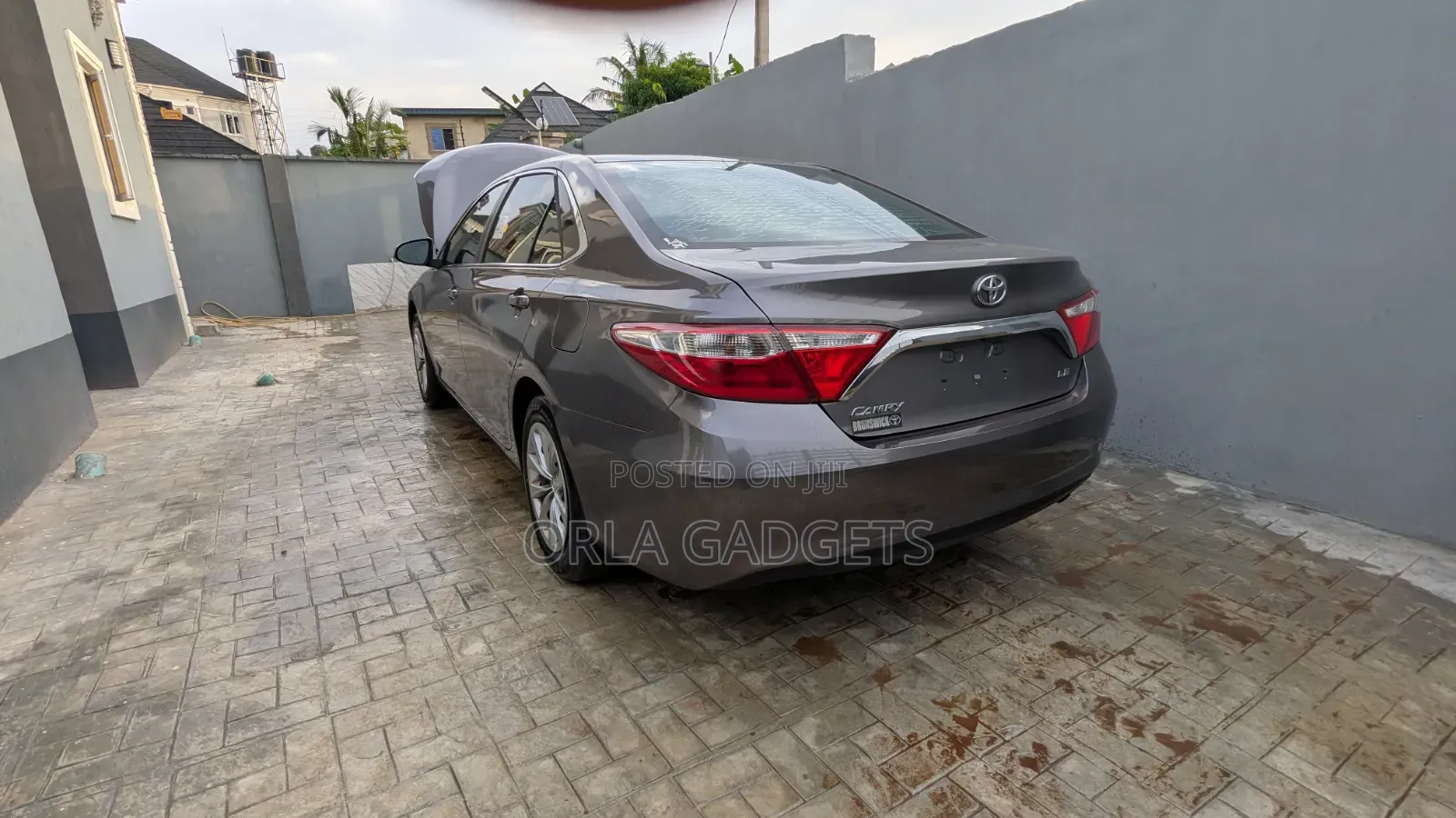 Toyota Camry LE 4dr Sedan (2.5L 4cyl 6A) 2017 Gray