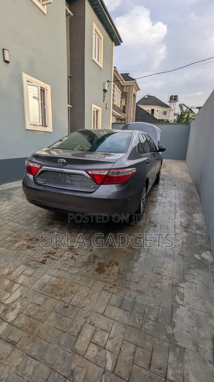 Toyota Camry LE 4dr Sedan (2.5L 4cyl 6A) 2017 Gray