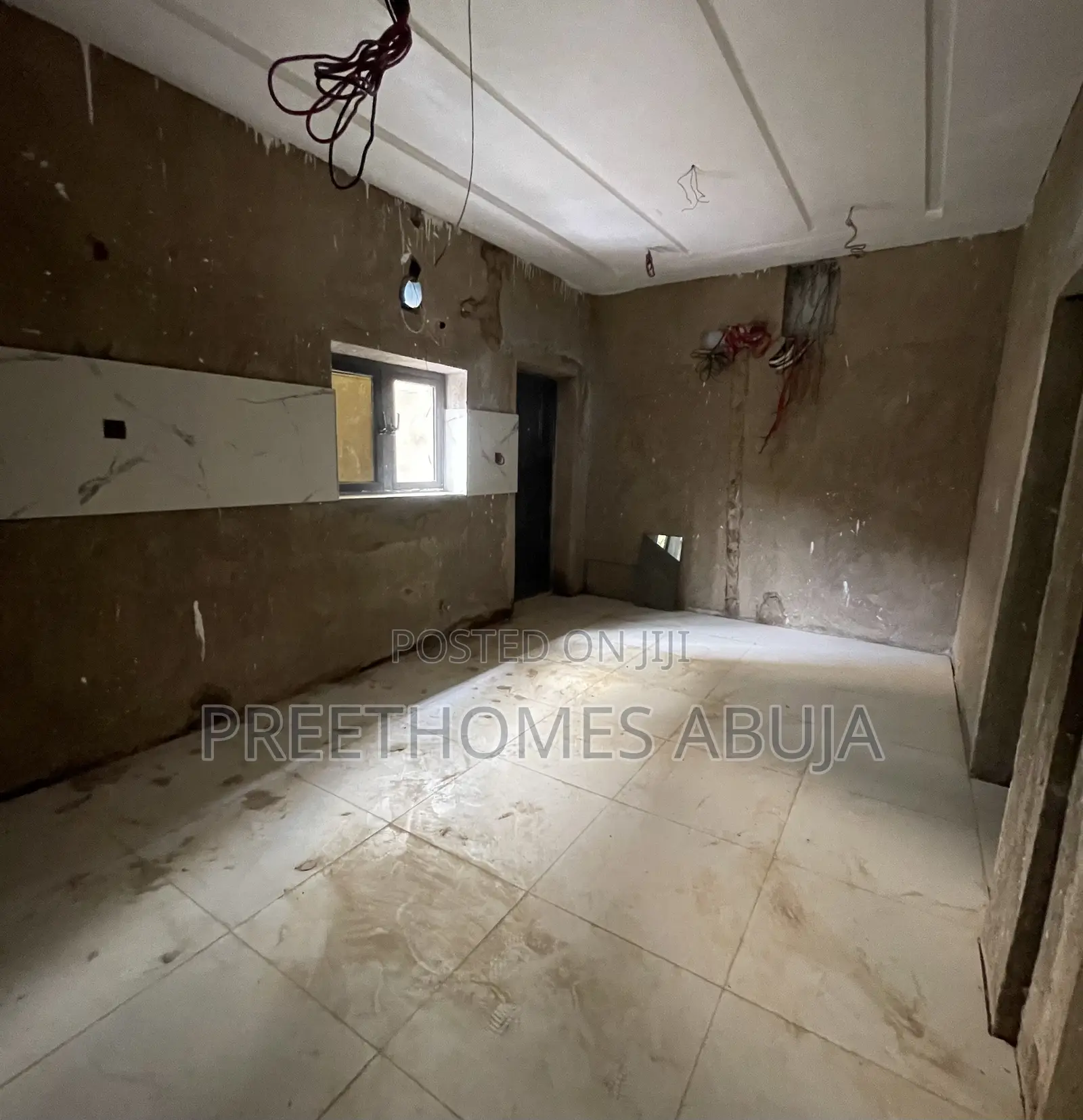 4bdrm Duplex in Life Camp for sale