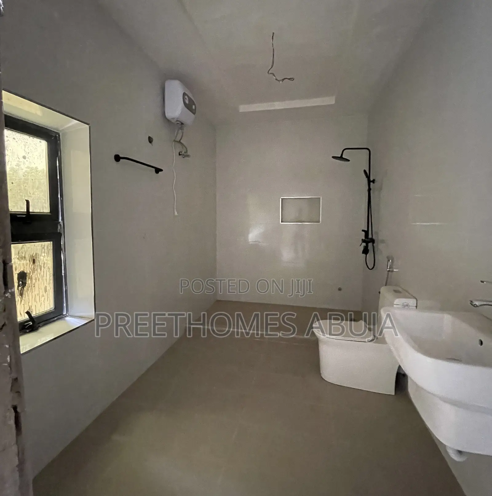 4bdrm Duplex in Life Camp for sale