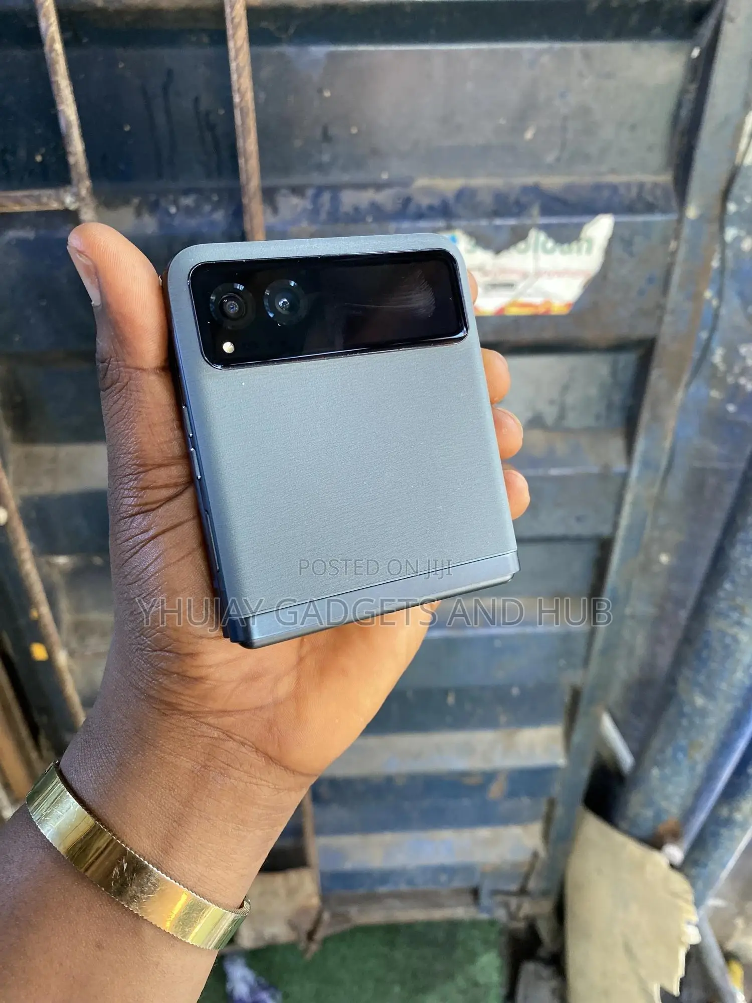 Motorola Razr 40s 256 GB Gray
