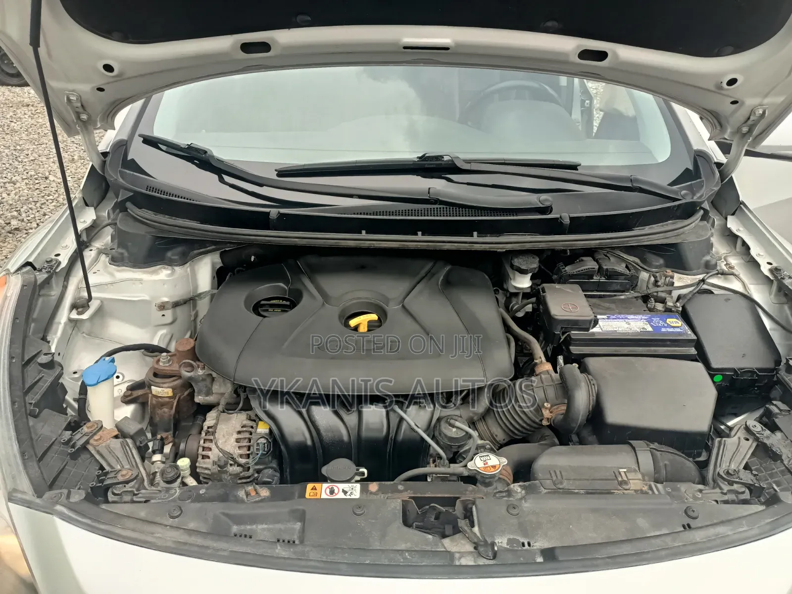 Hyundai Elantra GS Coupe FWD (1.8L 4cyl 6A) 2013 Silver