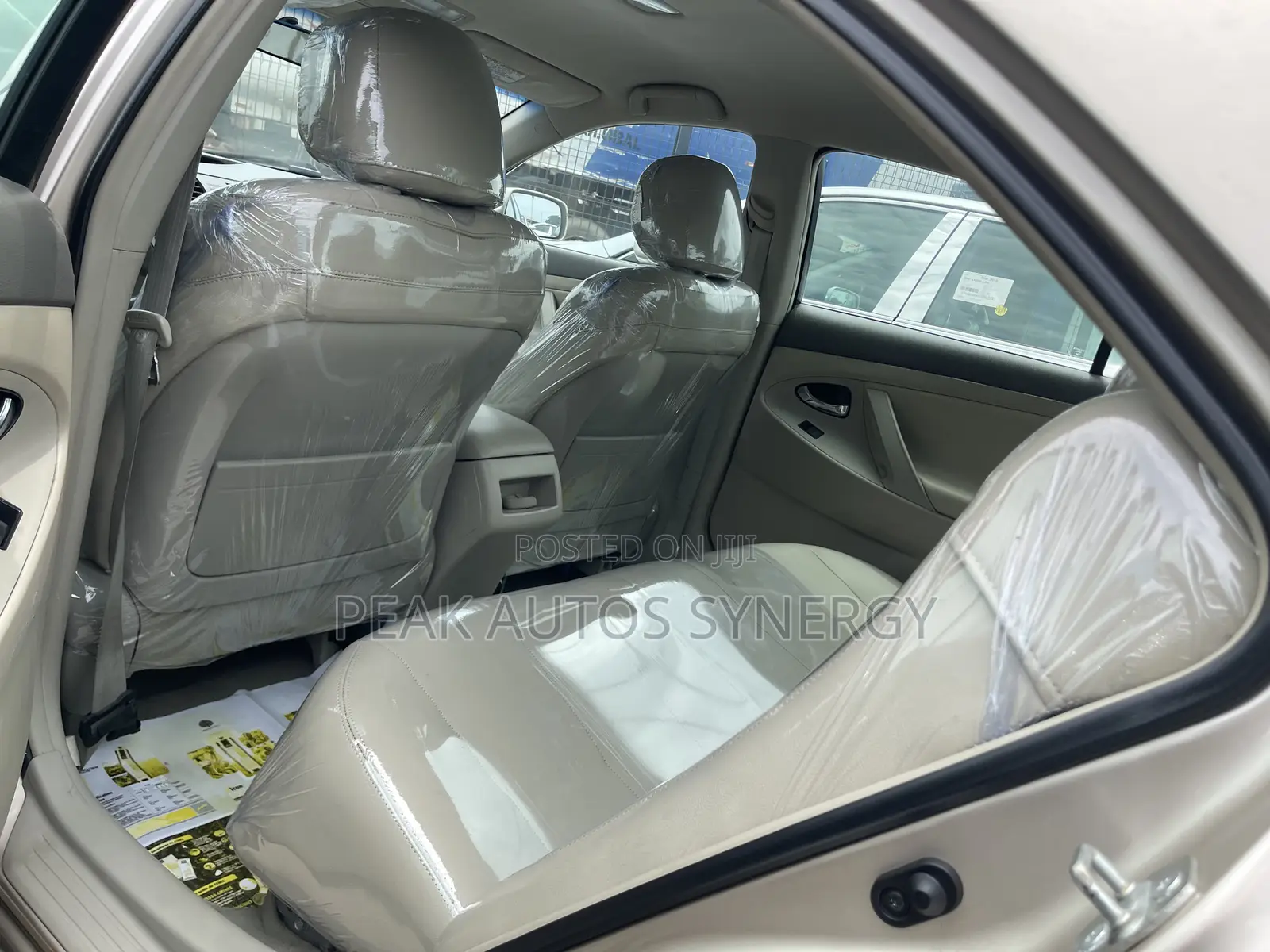 Toyota Camry LE 4dr Sedan (2.4L 4cyl 5A) 2009 Gold