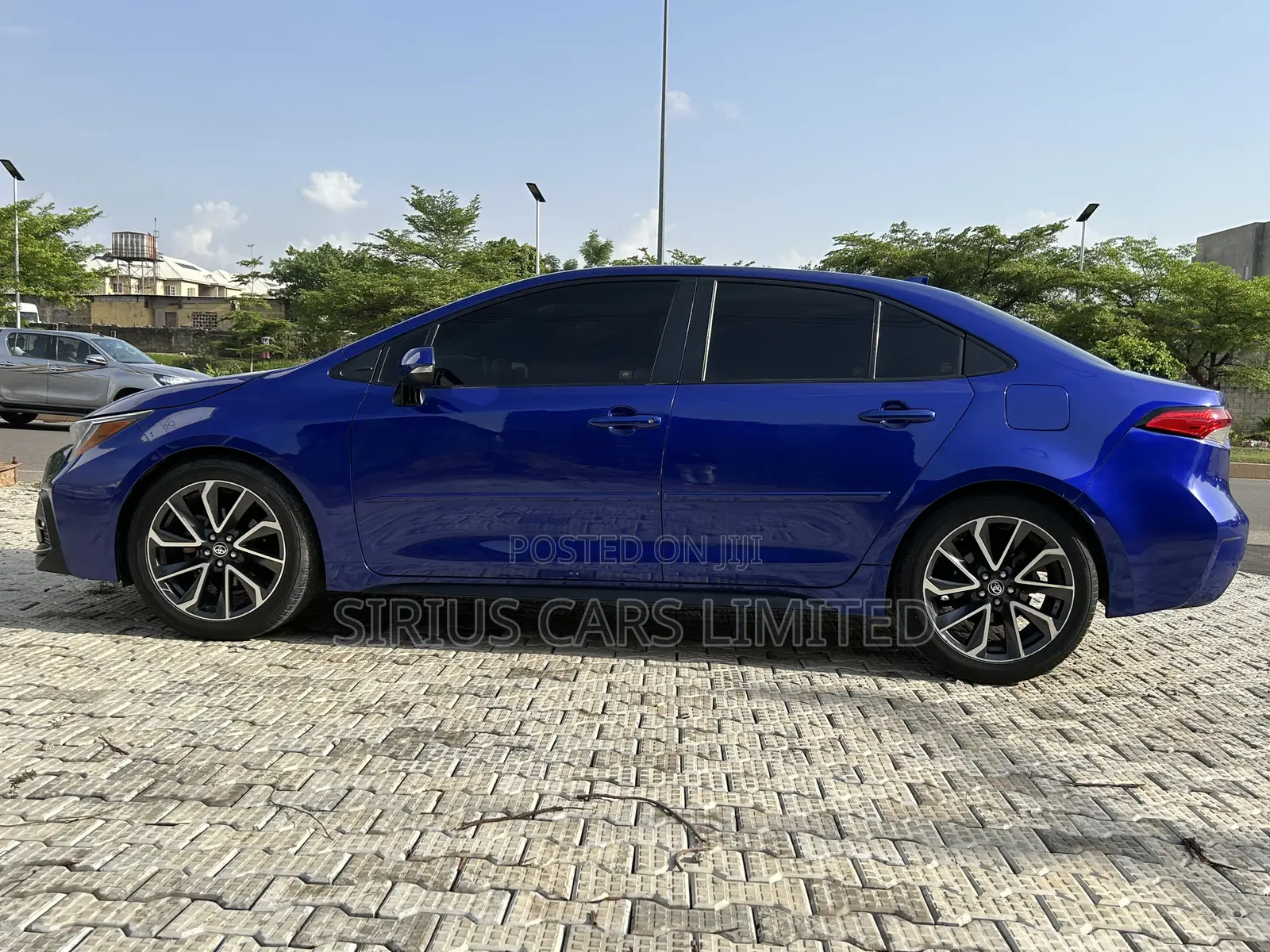 Toyota Corolla LE 2021 Blue