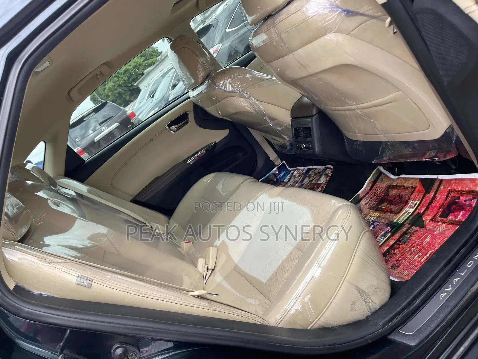 Toyota Avalon Limited Sedan FWD (3.5L 6cyl 6A) 2017 Gray